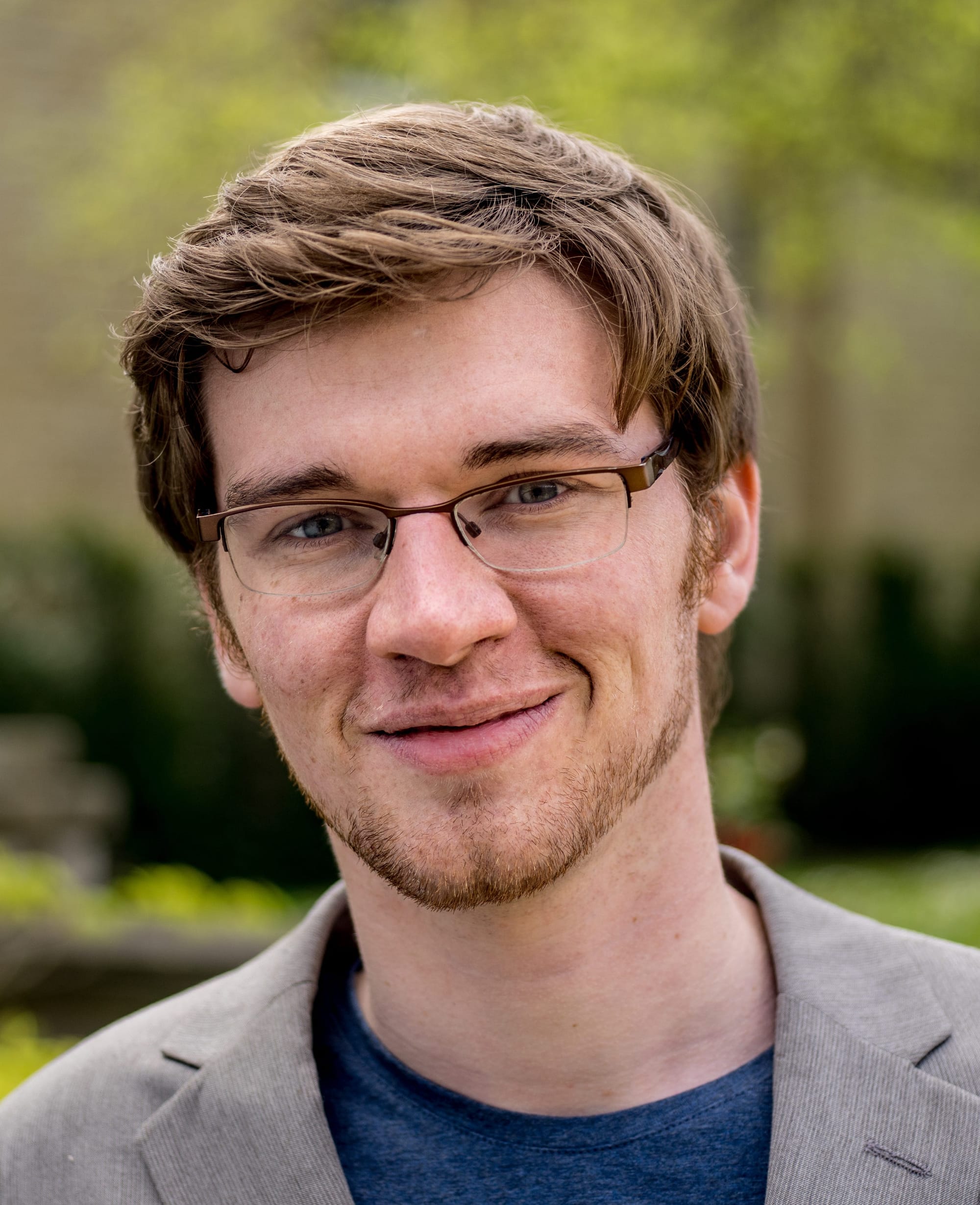 File:William MacAskill Portrait 2015 (cropped).jpg - Wikimedia Commons